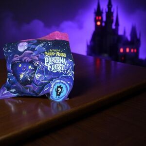 Frosty Frights Wendy’s Frosty Frights Purrrma Frost Figure Kids Meal Toy A22